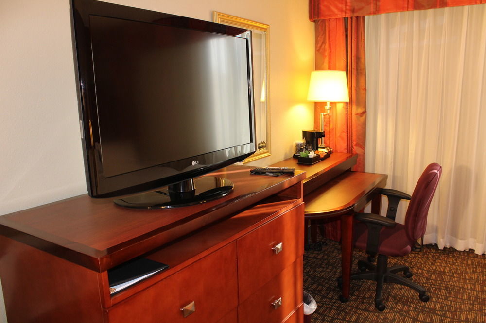 Holiday Inn - Memphis Downtown - Beale St. By Ihg Extérieur photo